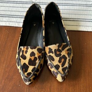 Fuzzy leopard flats